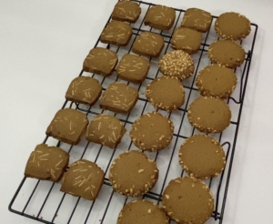 coffee almond cookies wire rack Bakabee