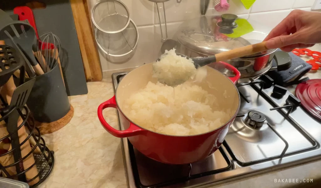 Cooking Chinese turnips or white radishes