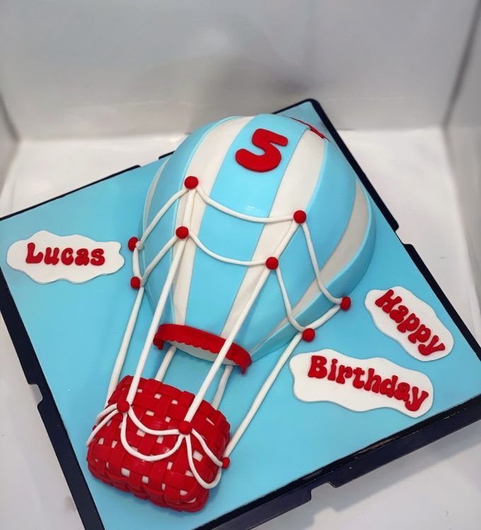 Hot air balloon 3D cake Singapore