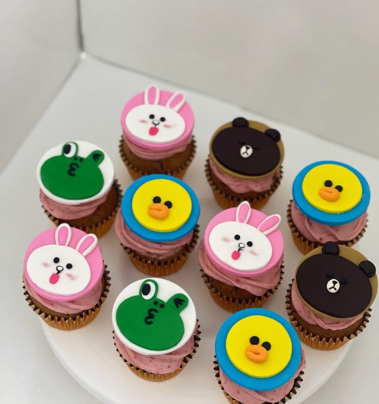 Line Friends customized cupcakes