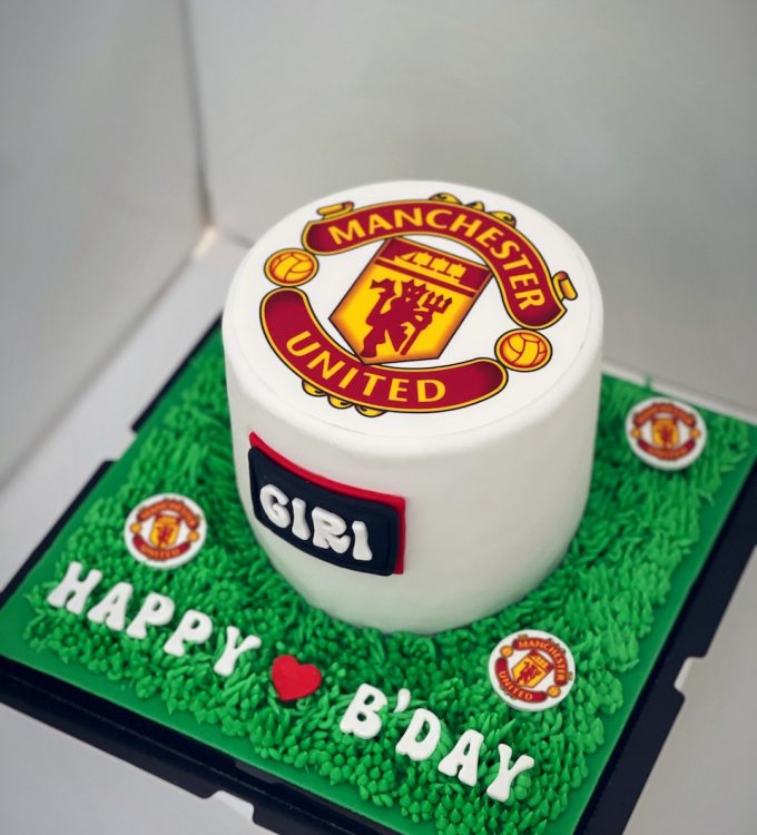 Manchester United football club customized cake Singapore