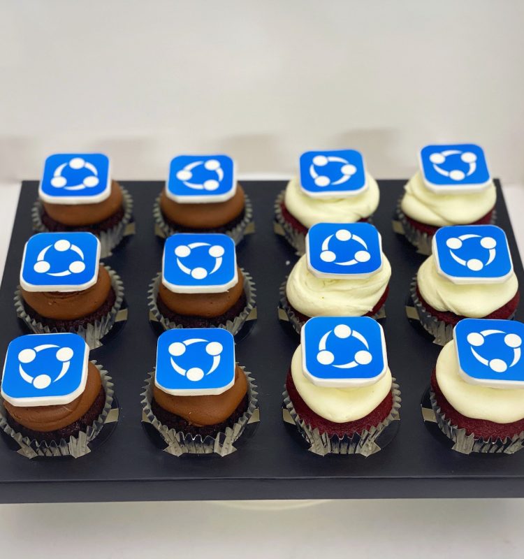 SHAREit App Logo cupcakes
